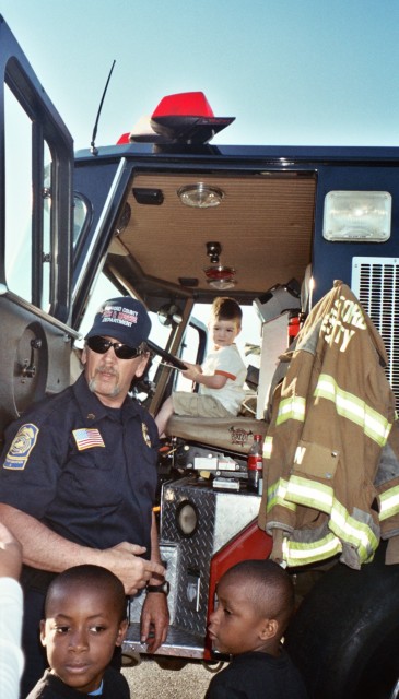 Save Your Heart for Love May 2009
Ed Dixon with future firefighters