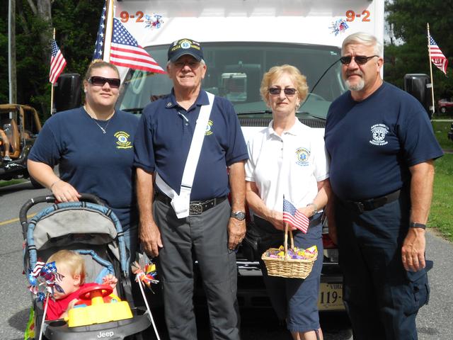 Independence Day 2013

Angela Wilhelm w/Chase, Mike Schaefer, Janet Schroeder, Bob Zink