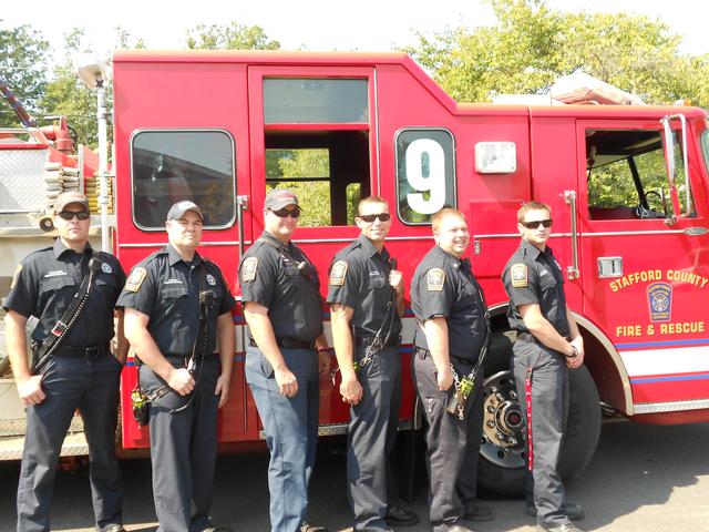 Engine 9 and Medic 10 crews crews
sept 2013