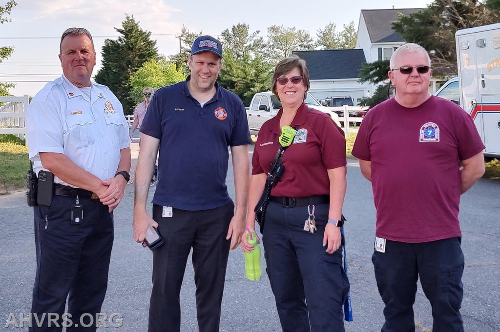 Chief BAlwin, Bobby Eaby, Lori Knowles

Recruitment/Open House Event at White Oak VRS may 17