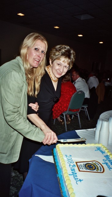 Rescue Chief Patricia Copeland and 
President Chris Schoon
Banquet 2008