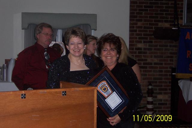 Patti Schmidt receives Life Member Award
Banquet 2009