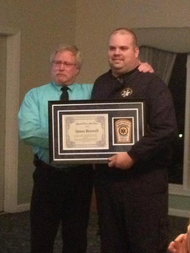 Squad Person of the Year 2012
Rescue Chief Lynn Platt presents James Boswell with Plaque.