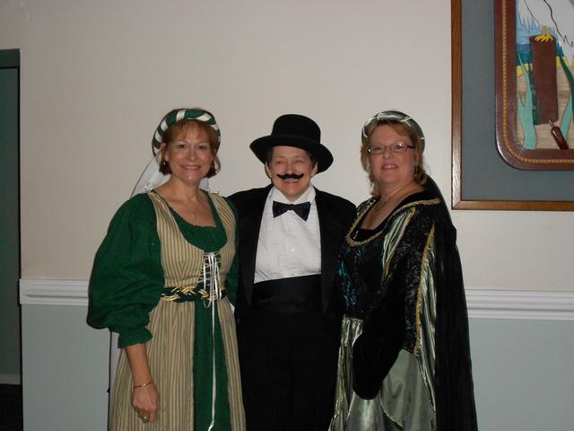 Nancy, Chris and Barb enjoy a moment

Banquet 2011