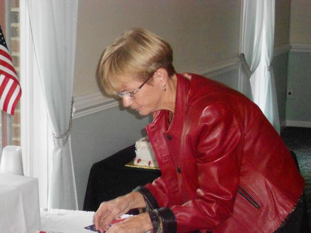 Jayne Toellner arranges candies for the tables
Banquet 2012